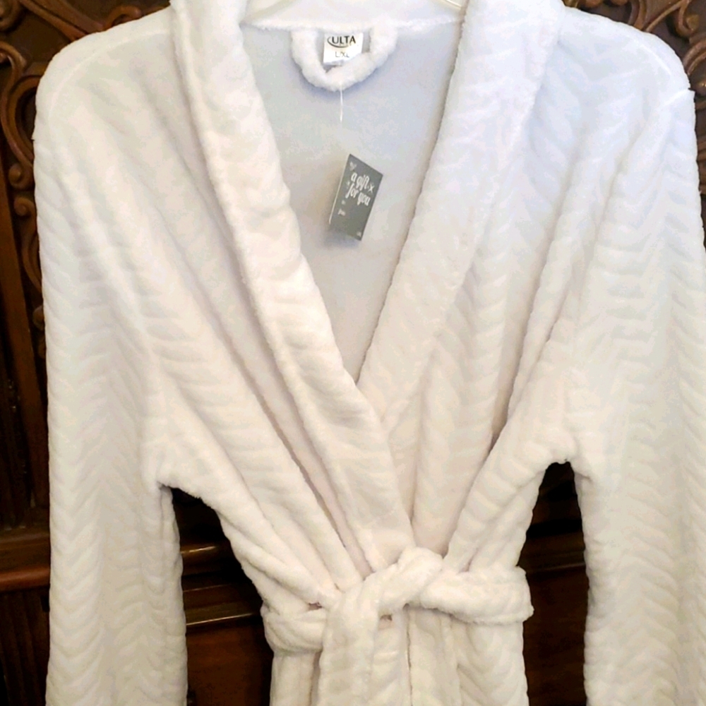 Never worn wrap robe